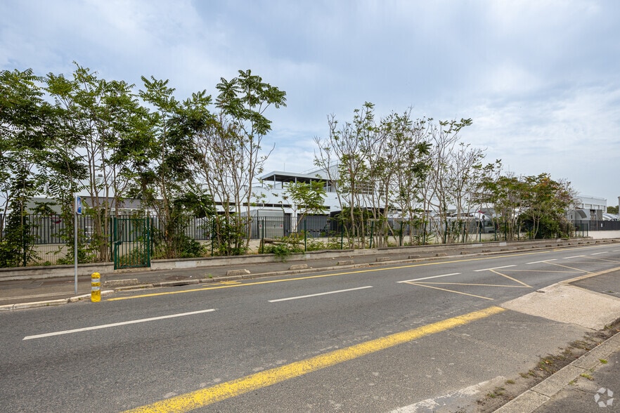 Industriel/Logistique dans Gennevilliers à louer - Photo de l’immeuble – Image 3 sur 3