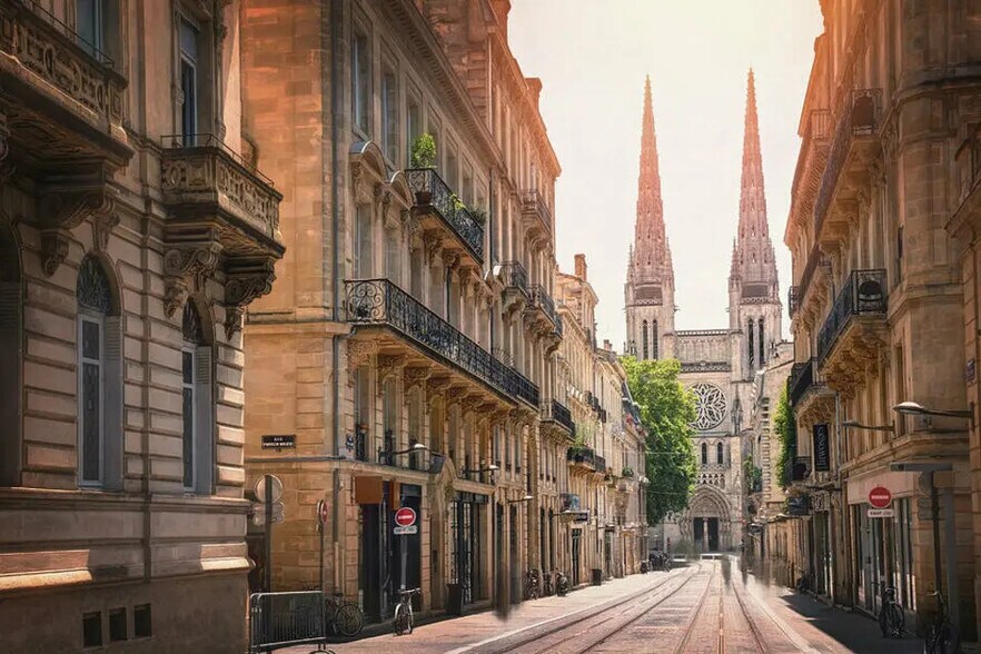 Bureau dans Bordeaux à louer - Photo de l’immeuble – Image 1 sur 9