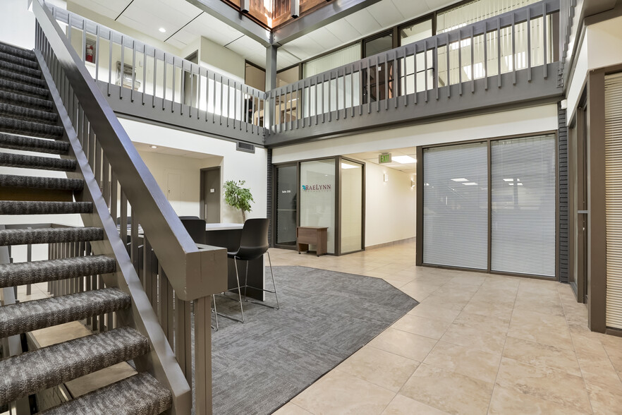 12191 W 64th Ave, Arvada, CO à louer - Photo de l’immeuble – Image 2 sur 16