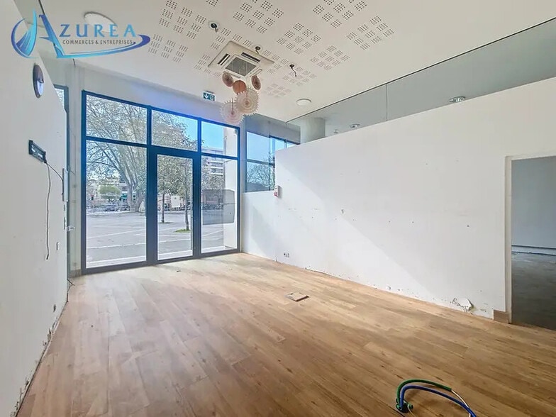 Local commercial dans Nice à louer - Photo de l’immeuble – Image 2 sur 8