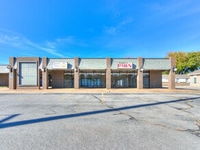 920-932 24th Ave SW, Norman, OK à louer Photo de l’immeuble– Image 1 sur 47
