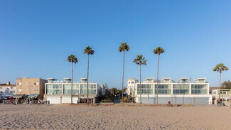 Plus de détails pour 701 Ocean Front Walk, Venice, CA - Local commercial à louer