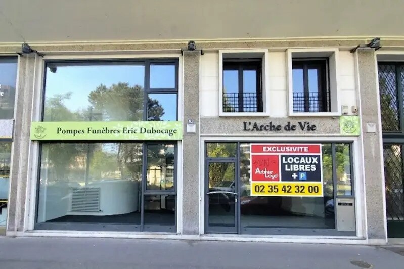 Local commercial dans Le Havre à louer - Photo de l’immeuble – Image 1 sur 3