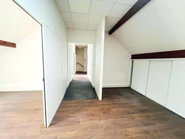 Bureau dans Noisy-le-Roi à louer - Photo intérieure – Image 3 sur 4