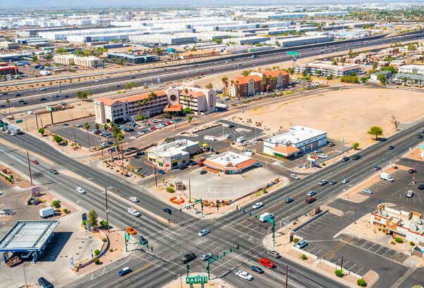 5131 W Mcdowell Rd, Phoenix, AZ à louer - Photo de l’immeuble – Image 3 sur 5