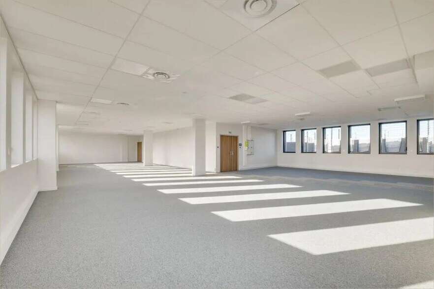 Bureau dans Lyon à louer - Photo de l’immeuble – Image 3 sur 13