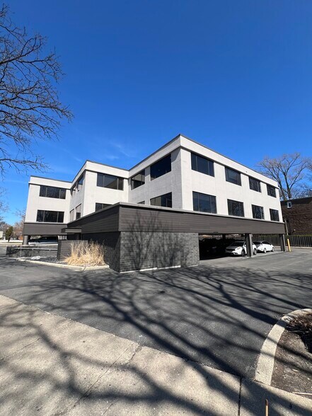 444 Skokie Blvd, Wilmette, IL à louer - Photo de l’immeuble – Image 3 sur 17