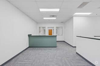 305 Shawnee North Dr, Suwanee, GA à louer Hall d’entrée– Image 2 sur 11