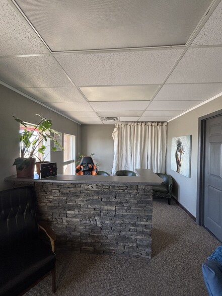 3930 Ridge Dr, Pueblo, CO à vendre - Photo de l’immeuble – Image 3 sur 19