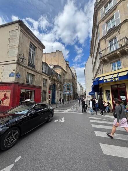 Local commercial dans Paris à louer - Photo de l’immeuble – Image 3 sur 5