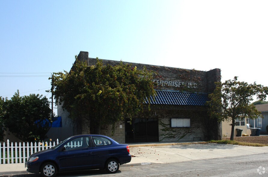 17832 S Hobart Blvd, Gardena, CA à louer - Photo de l’immeuble – Image 2 sur 3