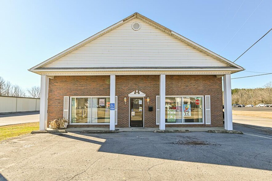 1102 Mineral Wells Ave, Paris, TN à vendre - Photo de l’immeuble – Image 2 sur 27