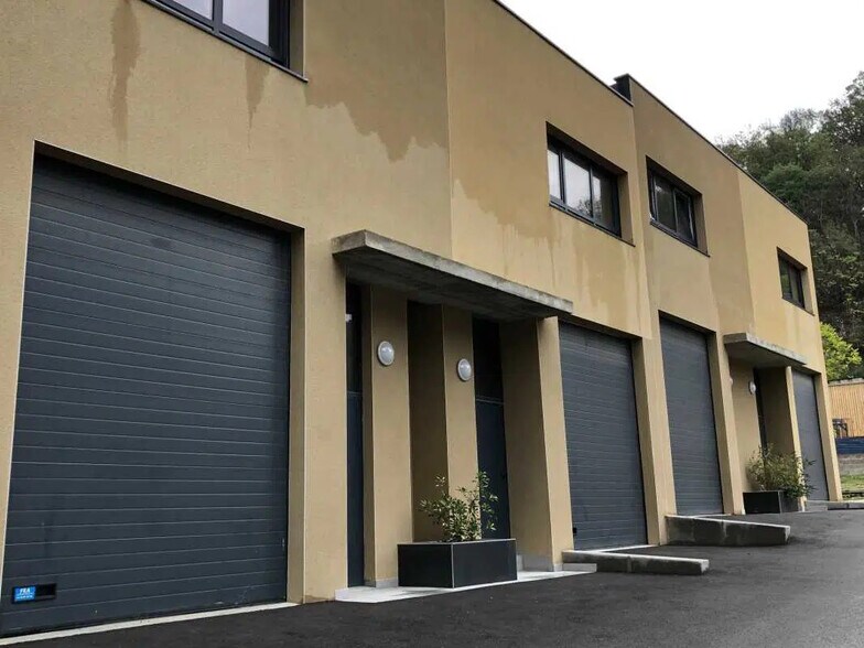 Bureau dans Fleurieu-sur-Saône à louer - Photo de l’immeuble – Image 3 sur 5