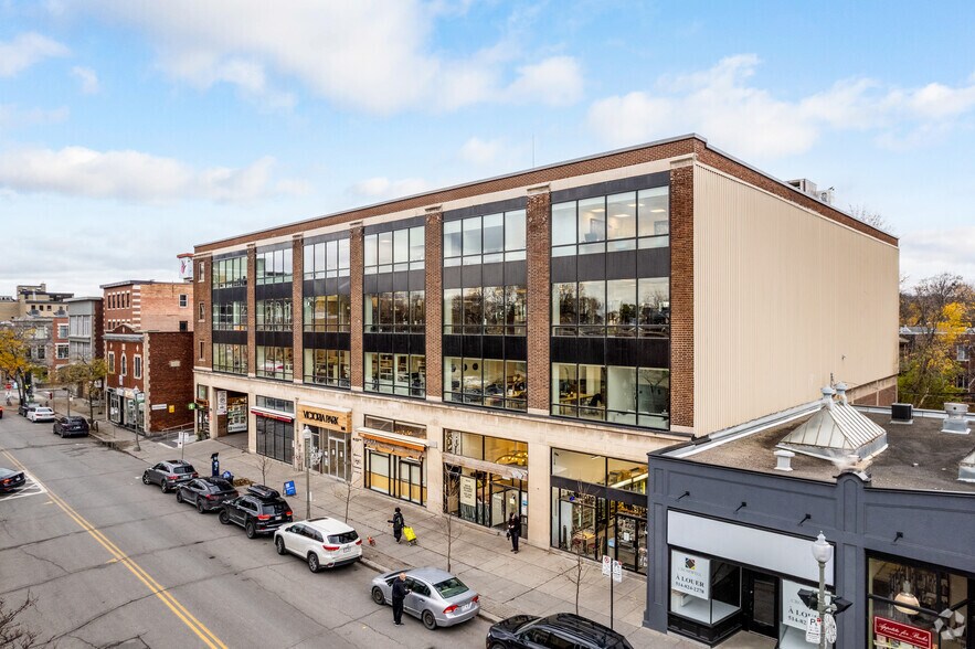 370-382 Av Victoria, Westmount, QC à louer - Photo principale – Image 1 sur 5