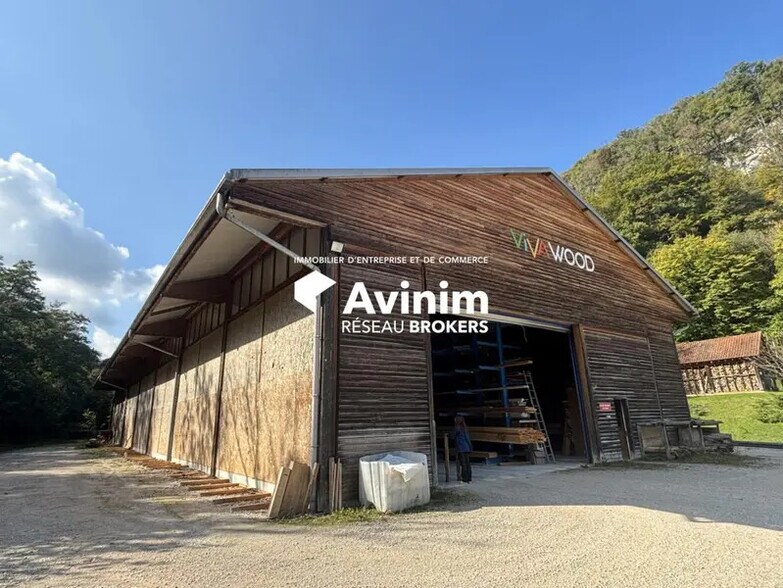 Local d'activités dans Pont-de-Roide-Vermondans à vendre - Photo de l’immeuble – Image 2 sur 9