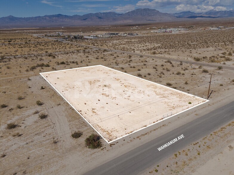 1810 Wahkiakum ave, Pahrump, NV à vendre - Aérien – Image 2 sur 5