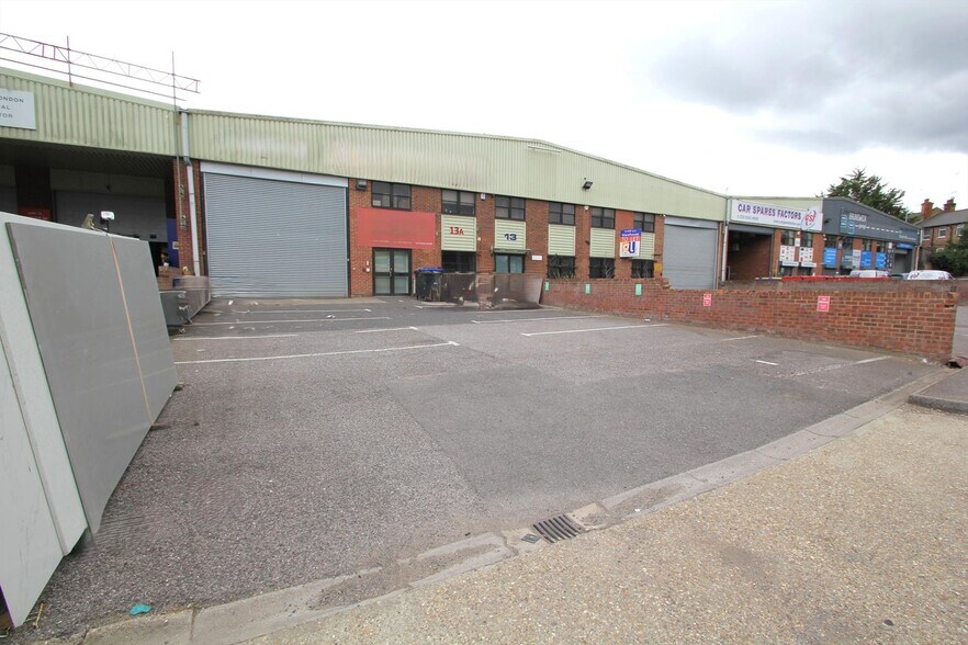 Brunswick Way, Londres à vendre - Photo de l’immeuble – Image 2 sur 12