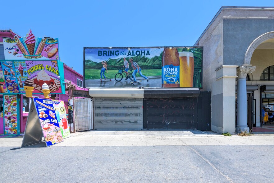 2013 Ocean Front Walk, Venice, CA à louer - Photo de l’immeuble – Image 3 sur 10