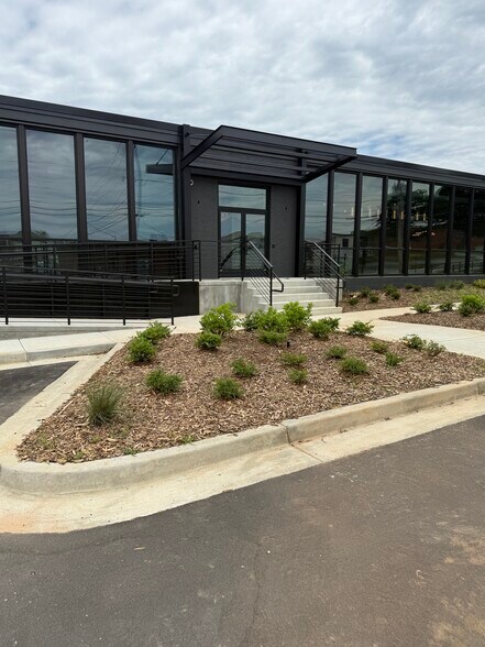 255 Homer St, Commerce, GA à louer - Photo de l’immeuble – Image 2 sur 14