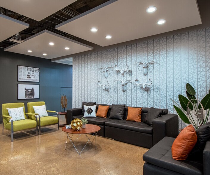 2727 Lyndon B Johnson Fwy, Farmers Branch, TX à louer - Photo principale – Image 1 sur 5