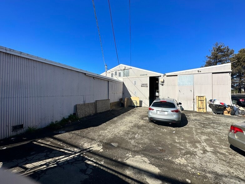 2222 Davis St, San Leandro, CA à vendre - Photo de l’immeuble – Image 3 sur 10