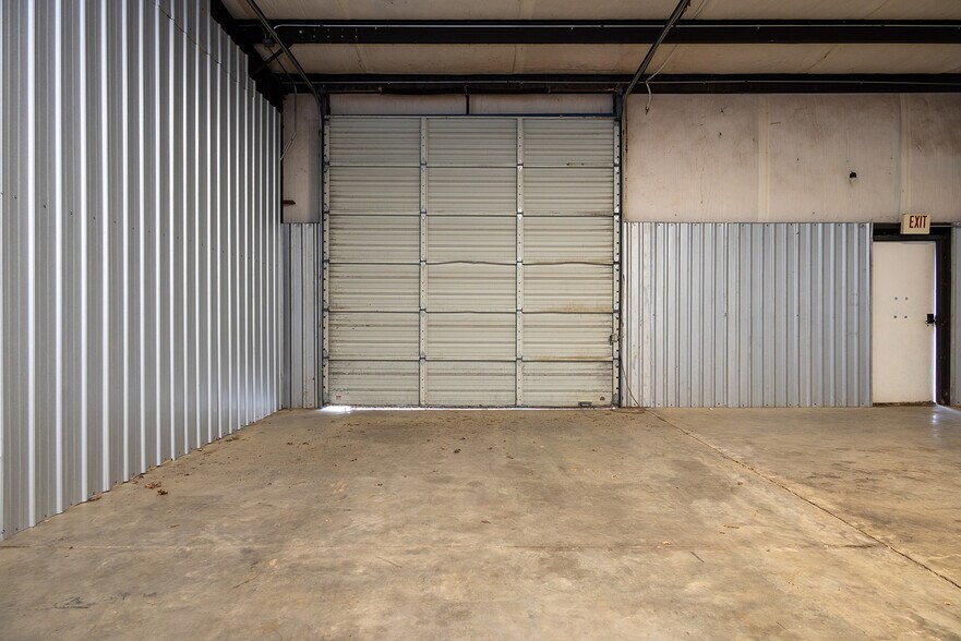 62 Industrial Park Cir, Benton, AR à louer - Photo de l’immeuble – Image 2 sur 10