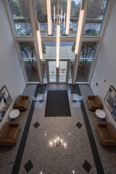 1616 E Millbrook Rd, Raleigh, NC à louer - Photo intérieure – Image 3 sur 4