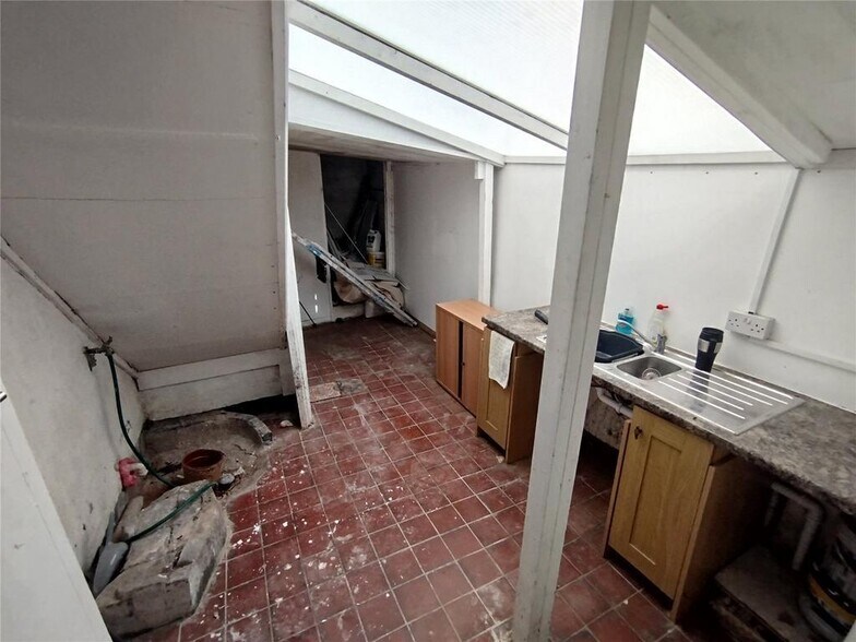 4 Nelson Rd, Leigh On Sea à louer - Photo de l’immeuble – Image 3 sur 14