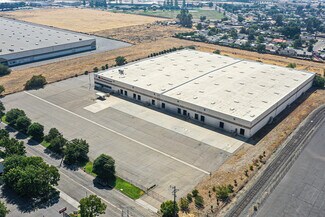 Plus de détails pour 3695 S Willow Ave, Fresno, CA - Industriel/Logistique à louer