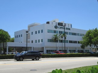 Plus de détails pour 20295 NE 29th Pl, Aventura, FL - Bureau/Local commercial à louer