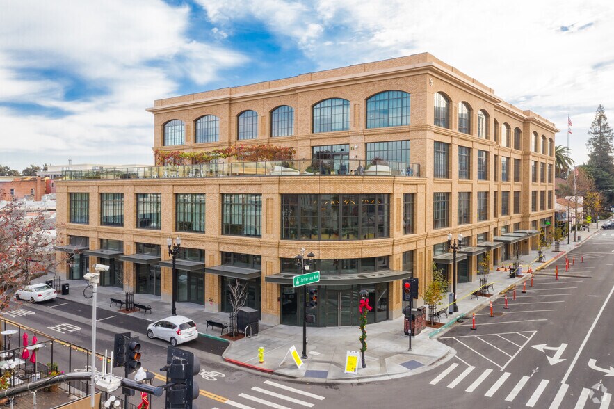 2075 Broadway St, Redwood City, CA à louer - Photo de l’immeuble – Image 1 sur 16