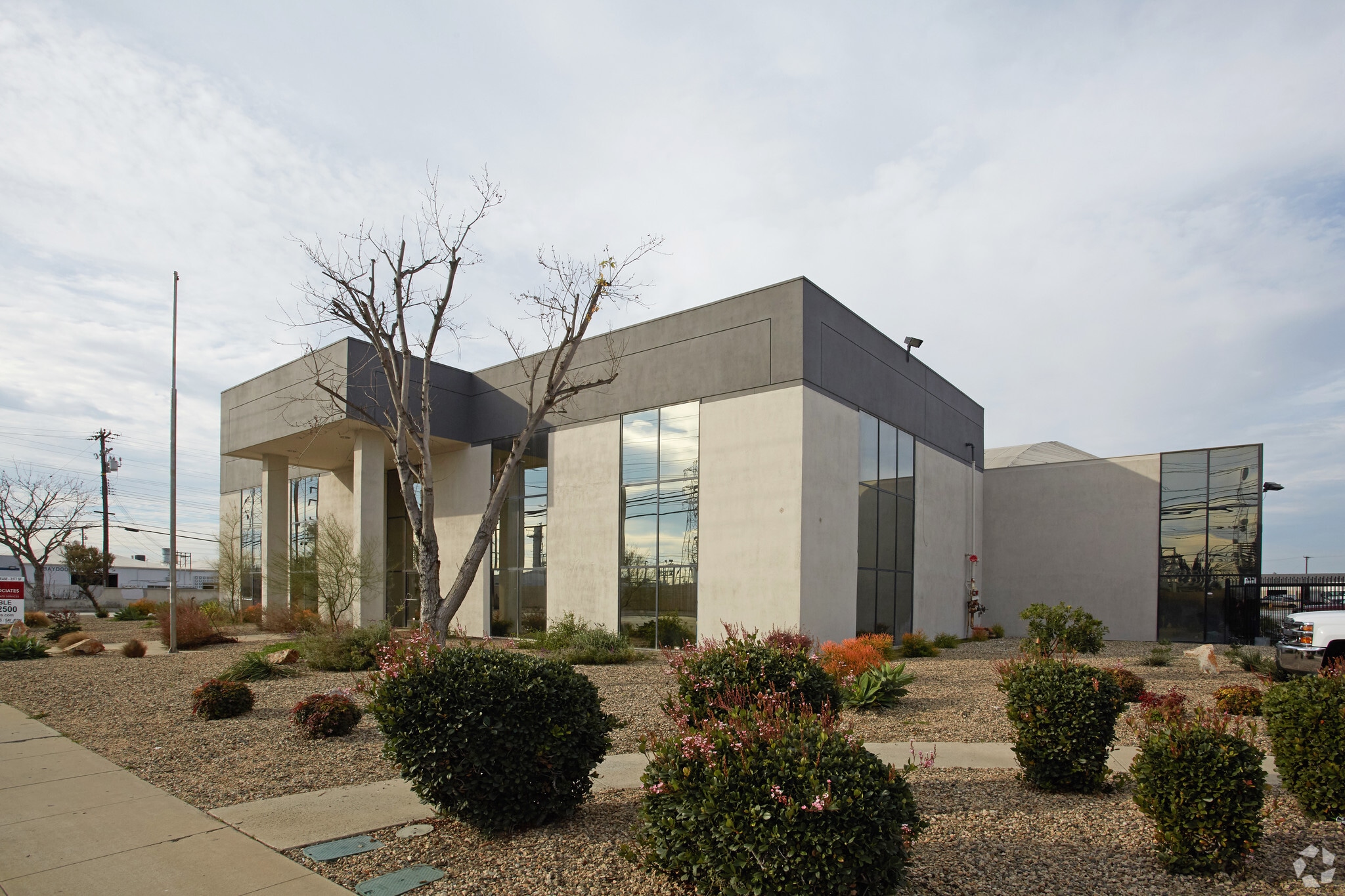 10521-10579 Dale Ave, Stanton, CA à louer Photo principale– Image 1 sur 11