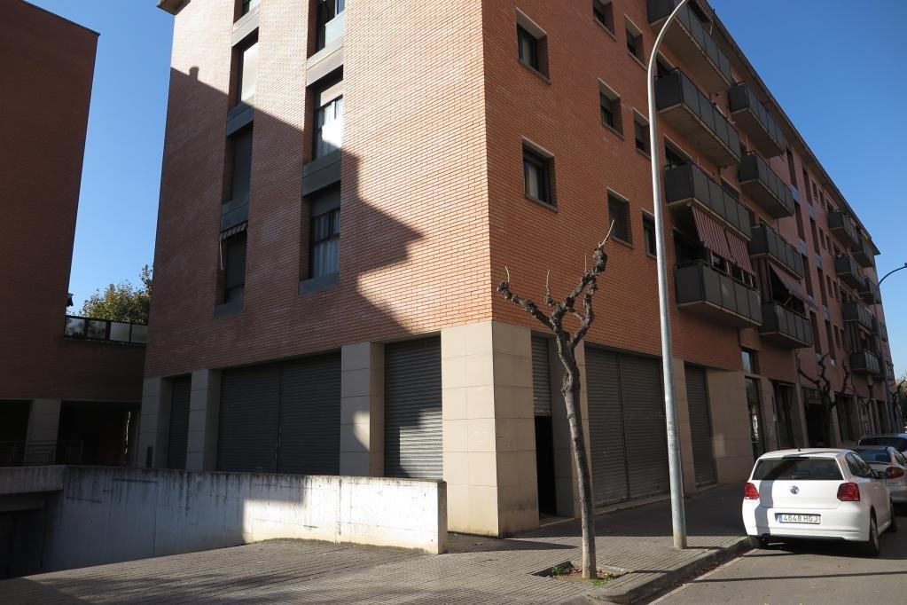 Immeuble residentiel dans La Llagosta, Barcelona à vendre Photo principale– Image 1 sur 4