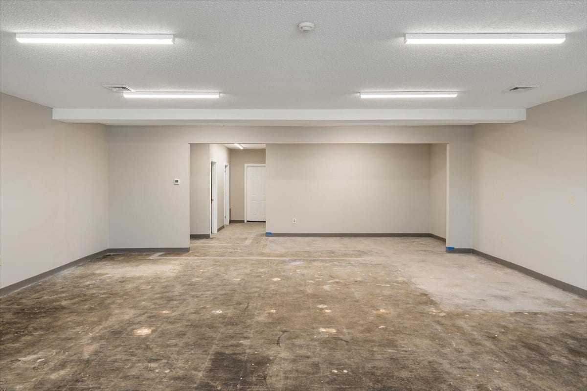 150 Westford Rd, Tyngsborough, MA à louer Photo intérieure– Image 1 sur 3