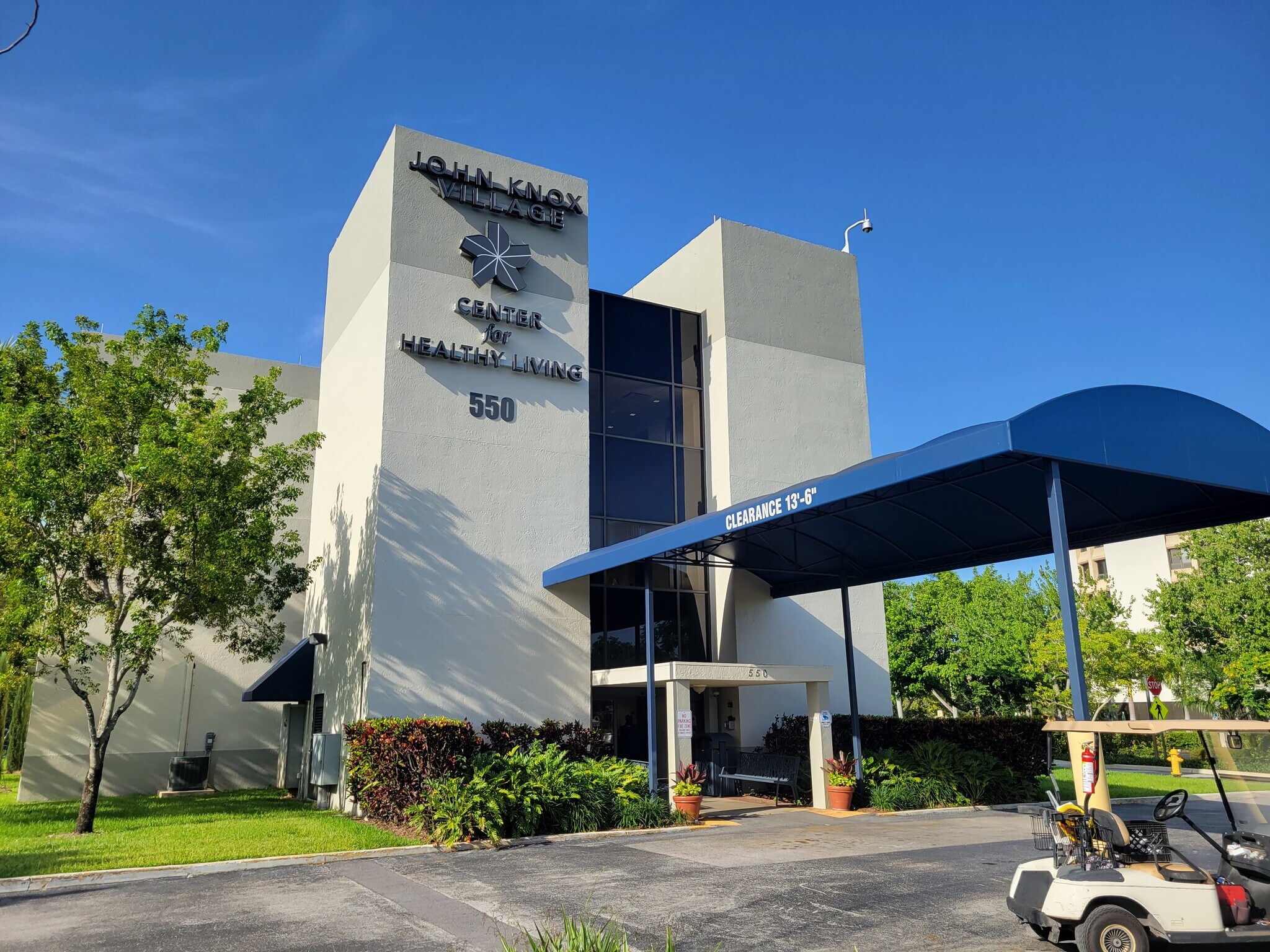 550 SW 3rd St, Pompano Beach, FL à louer Photo principale– Image 1 sur 19