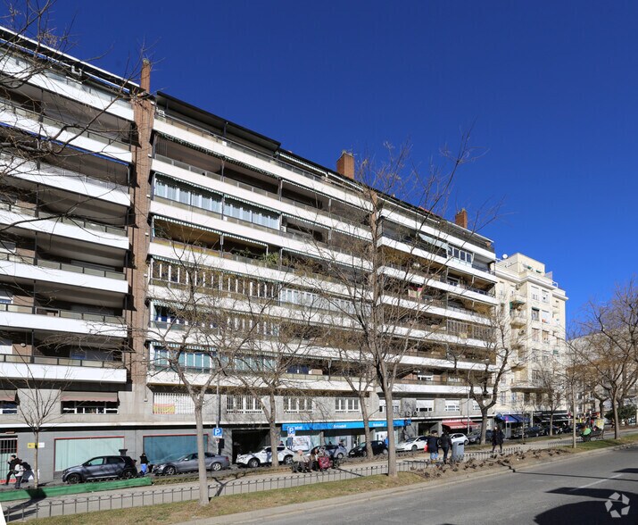 Calle de Juan Bravo, 51, Madrid, Madrid à louer - Photo de l’immeuble – Image 2 sur 2