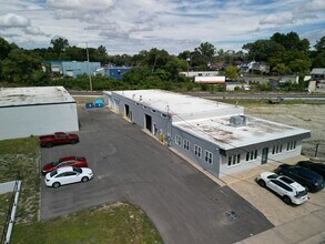 735 Crofton St SE, Grand Rapids, MI à louer Photo de l’immeuble– Image 1 sur 6