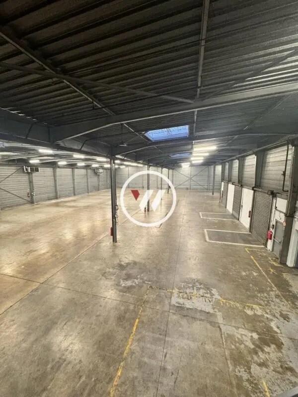 Plus de détails pour Industriel/Logistique à louer