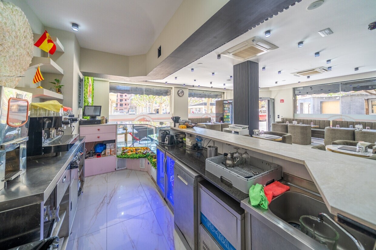 Carrer Cervantes, 91, Calella, BAR 08370 - Lot 1 - - Photo intérieure - Image 2 of 9