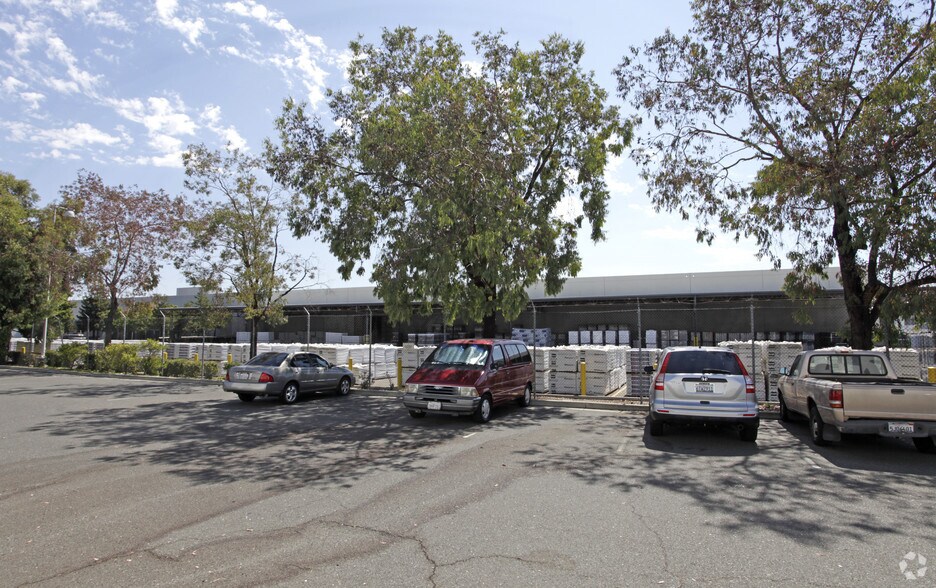40745 Encyclopedia Cir, Fremont, CA à louer - Photo de l’immeuble – Image 3 sur 6