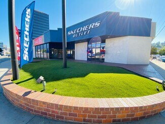 Plus de détails pour 15960 Ventura Blvd, Encino, CA - Local commercial à louer