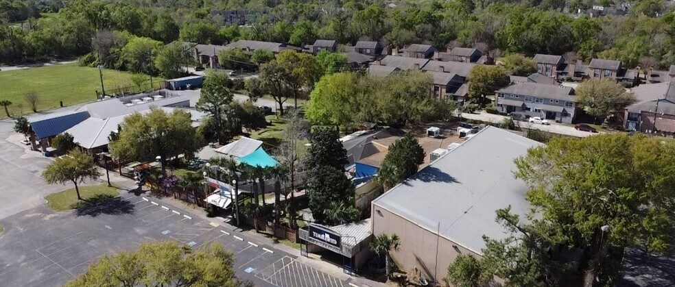 13101 Kuykendahl Rd, Houston, TX à vendre - Photo de l’immeuble – Image 1 sur 2