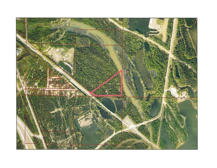 3540 Old Richardson hwy, North Pole, AK à vendre - Photo principale – Image 1 sur 3