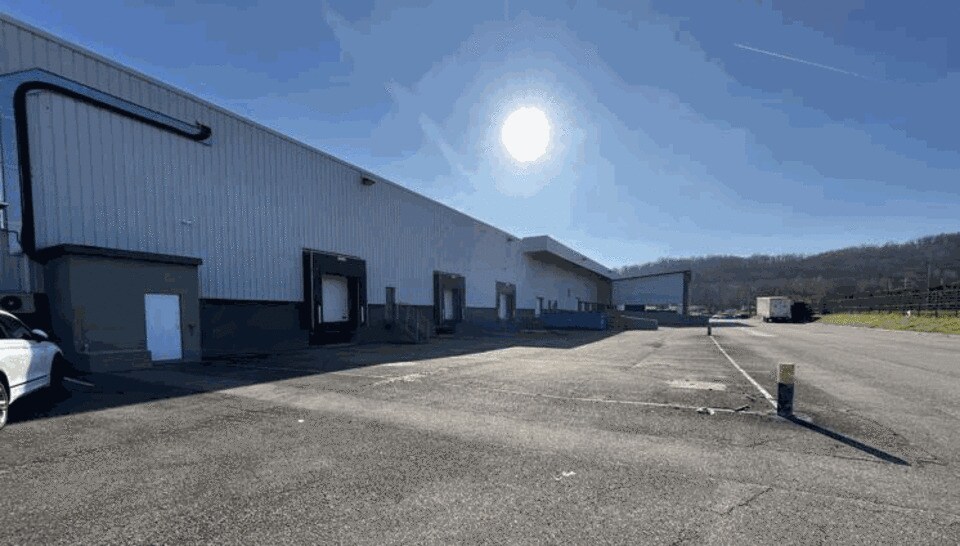 Industriel/Logistique dans Saint-Quentin-Fallavier à vendre - Photo de l’immeuble – Image 2 sur 13
