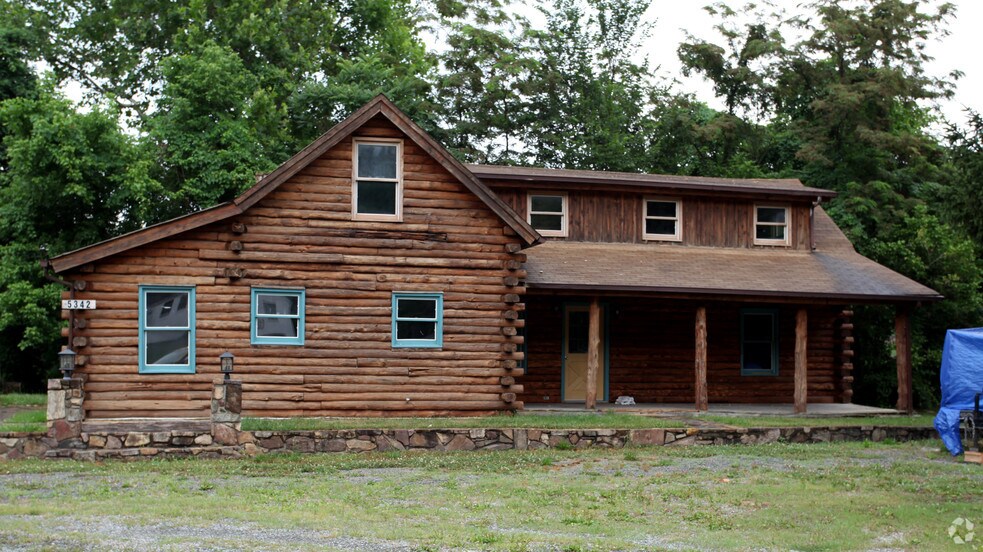 5348 SW Franklin Rd, Roanoke, VA à vendre - Photo de l’immeuble – Image 2 sur 2