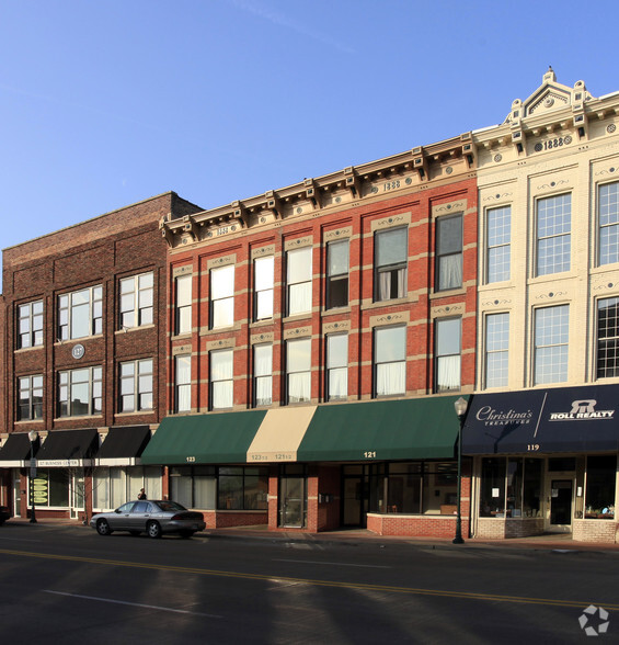121-123 S Main St, Elkhart, IN à louer - Photo principale – Image 1 sur 2