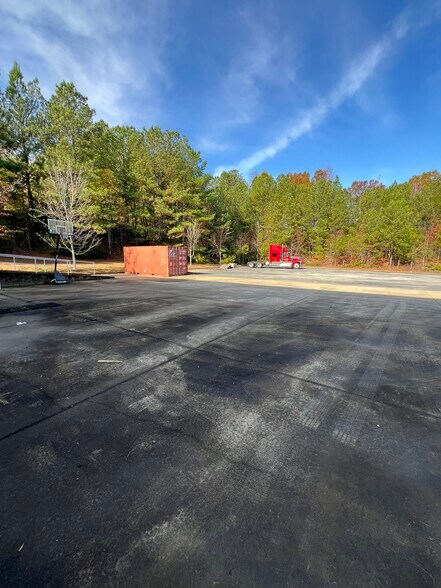 4907 Golden Pky, Buford, GA à louer - Photo de l’immeuble – Image 2 sur 31