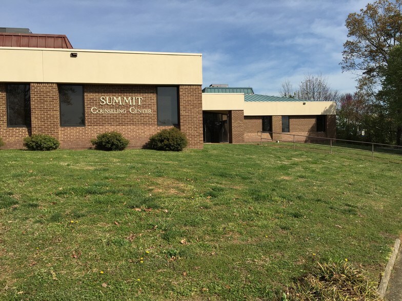 6400 Lee Hwy, Chattanooga, TN à louer - Photo de l’immeuble – Image 2 sur 17