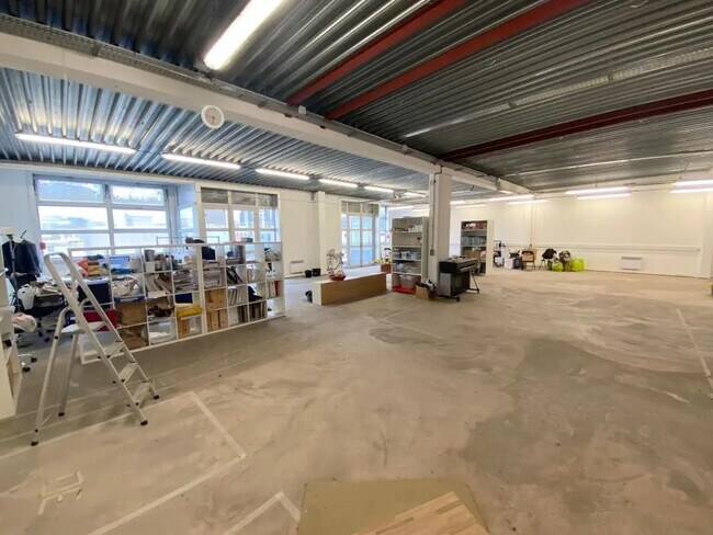 Plus de détails pour Rue Georges Auric, Paris - Bureau à louer