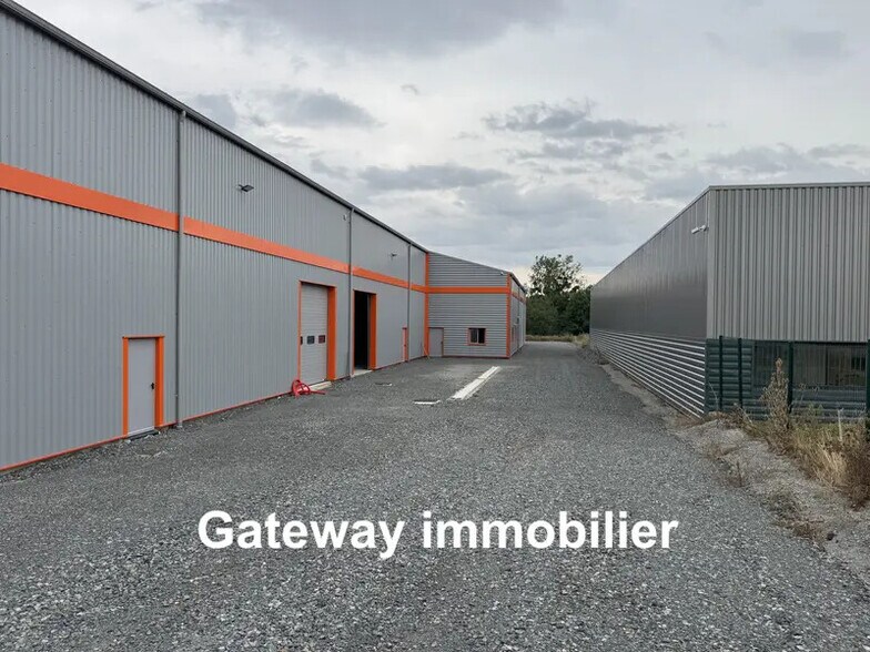 Industriel/Logistique dans Creuzier-le-Neuf à louer - Photo de l’immeuble – Image 2 sur 8